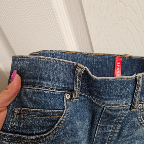 NWT Spanx Straight Leg PETITE SMALL Straight Leg Pull-on Jeans - Picture 9 of 9